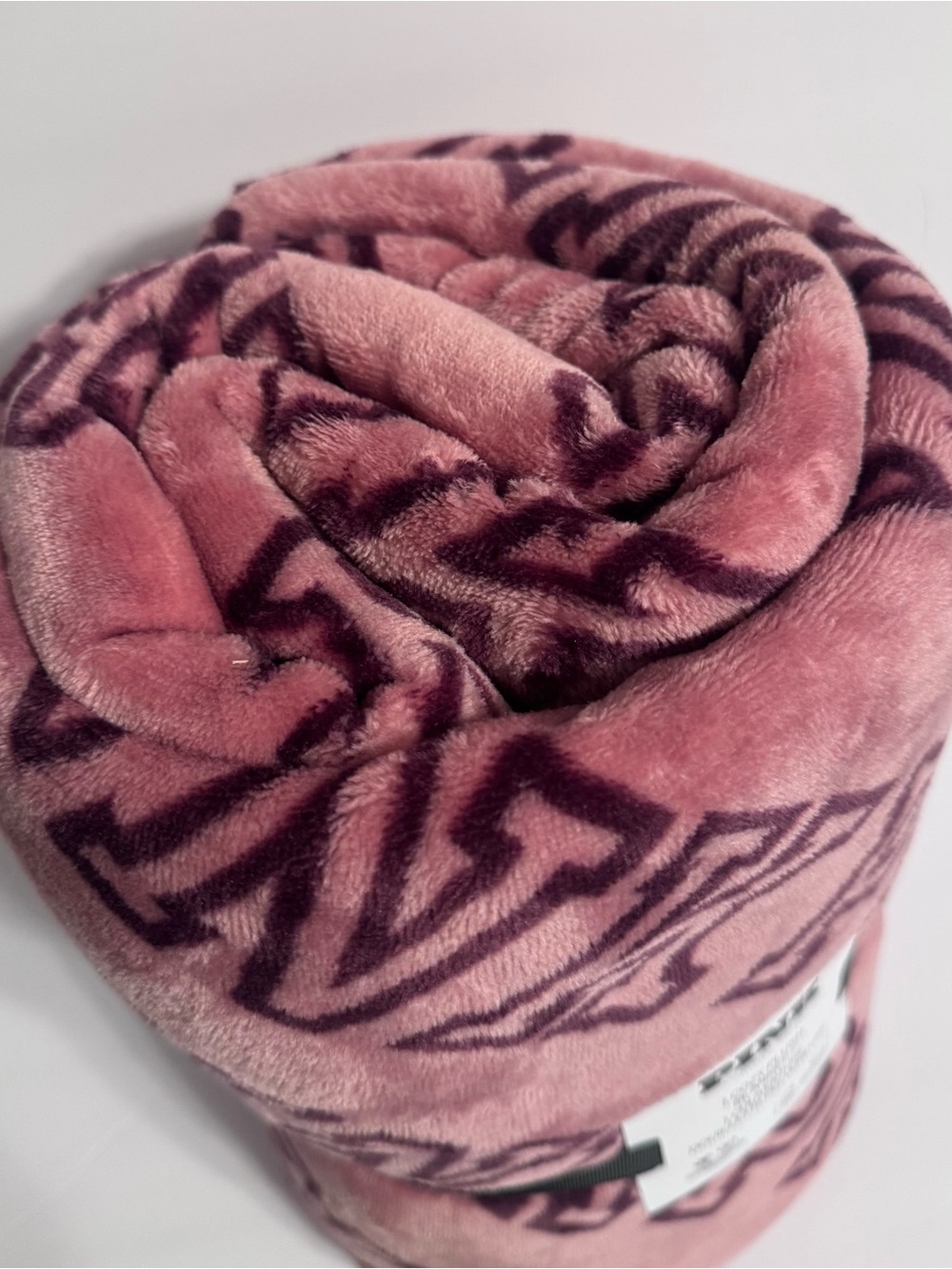 PINK Victoria's Secret Plush Cozy Blanket - Dusty Rose with Maroon Logos NEW - Picture 3 of 5
